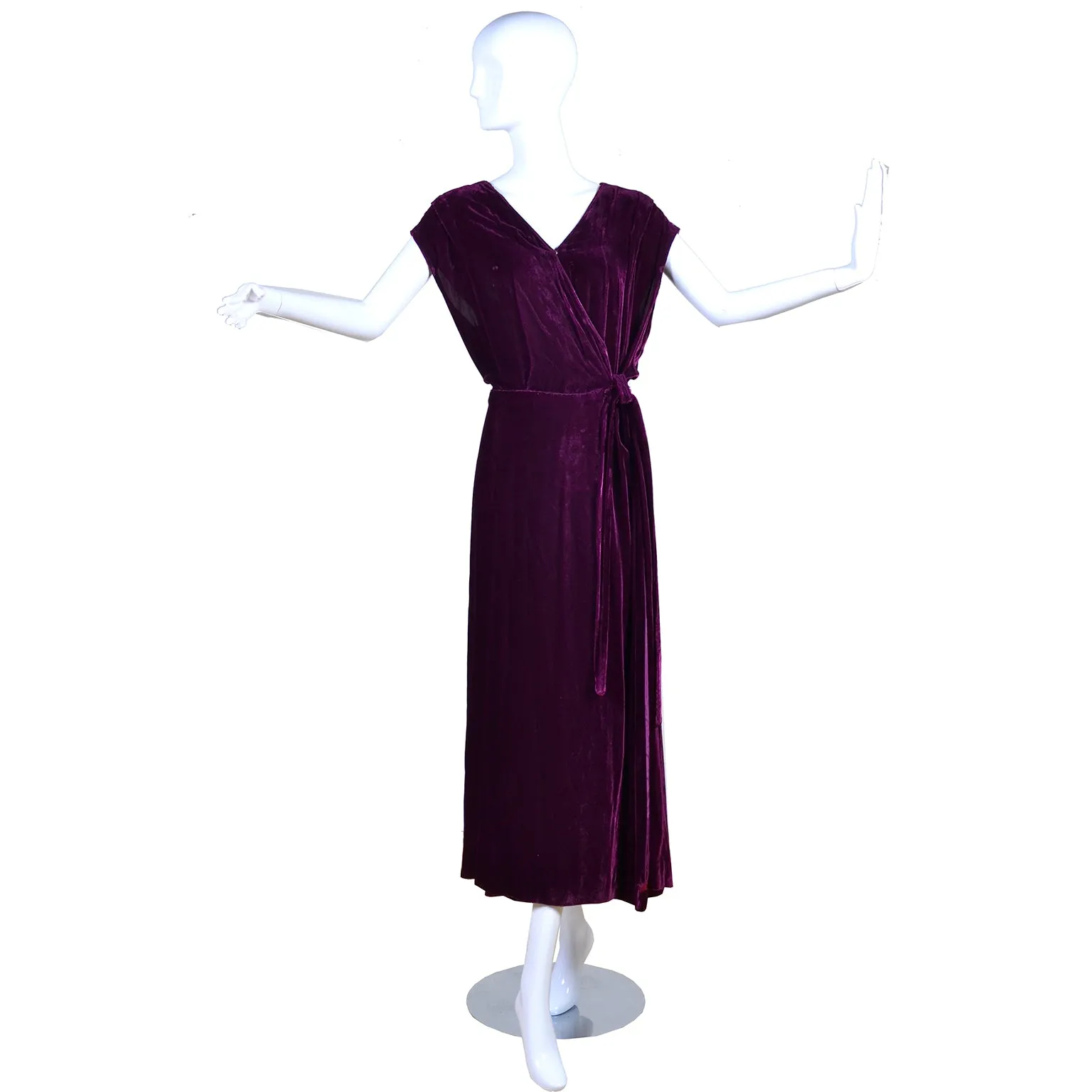 1930s Vintage Dress in Burgundy Red/Purple Silk Velvet Extra Large