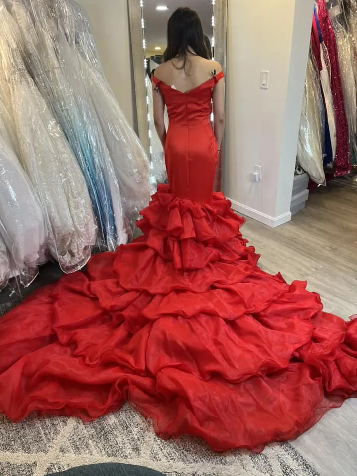 Ashley Lauren Gown