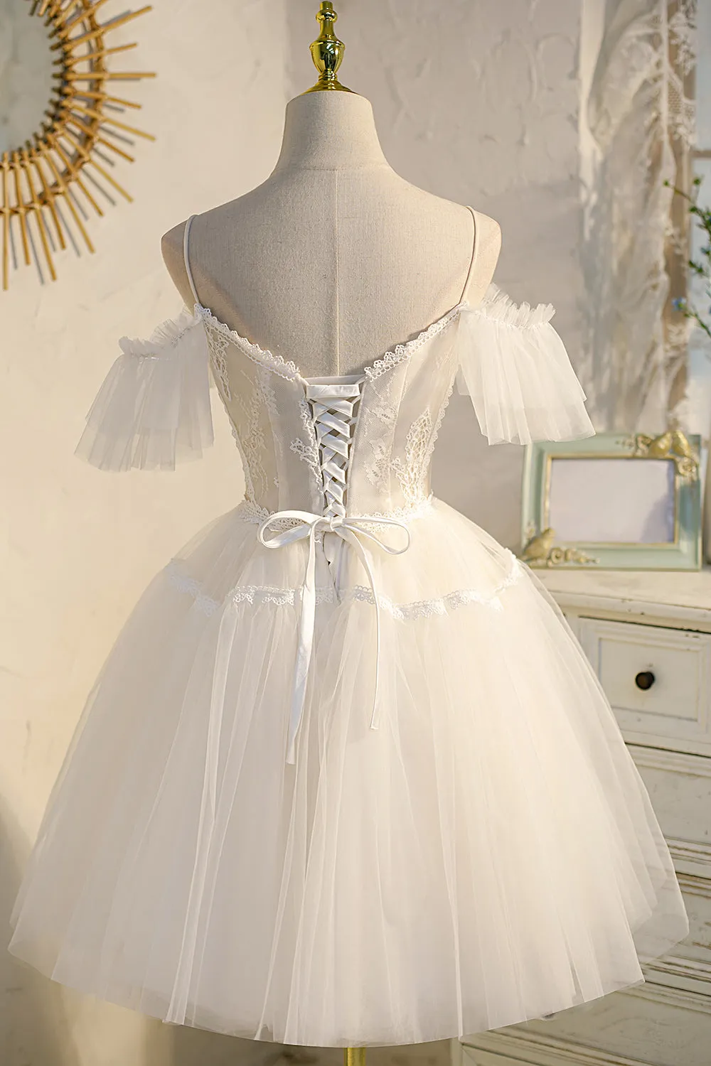 Champagne V Neck Spaghetti Straps Tulle Princess Homecoming Dresses