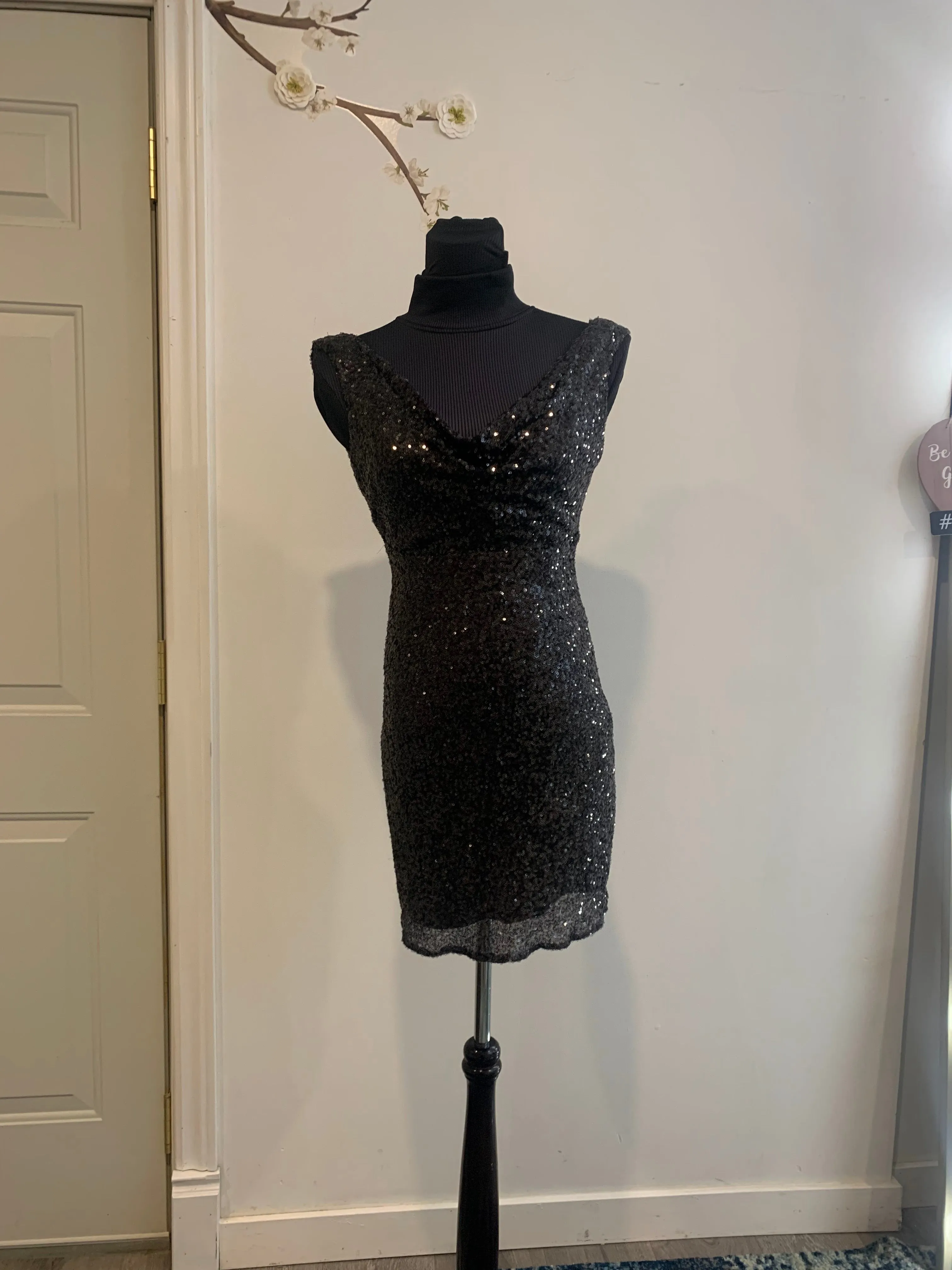 Dress 4778: Short Black Sequin Dress waist 26