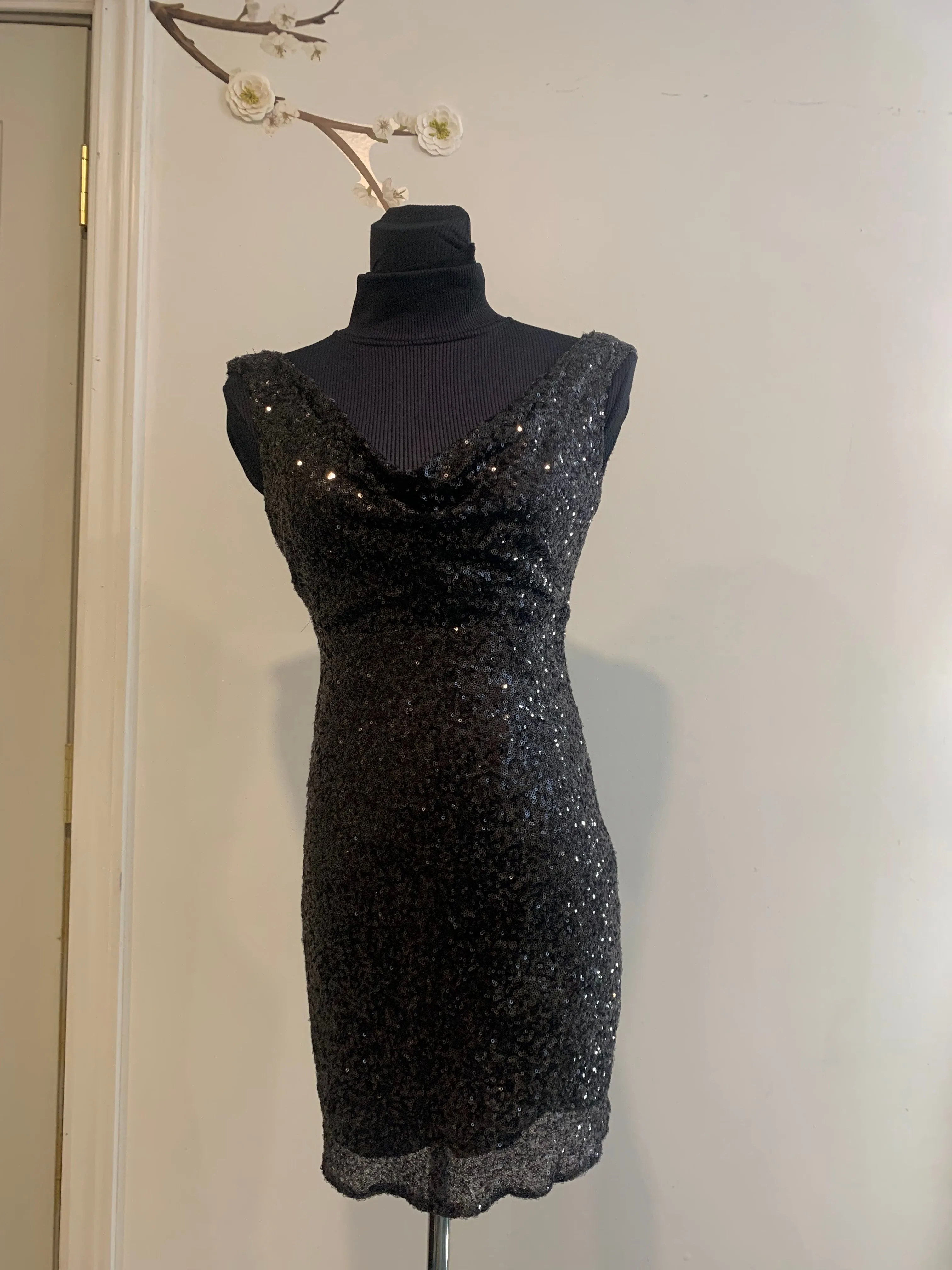 Dress 4778: Short Black Sequin Dress waist 26