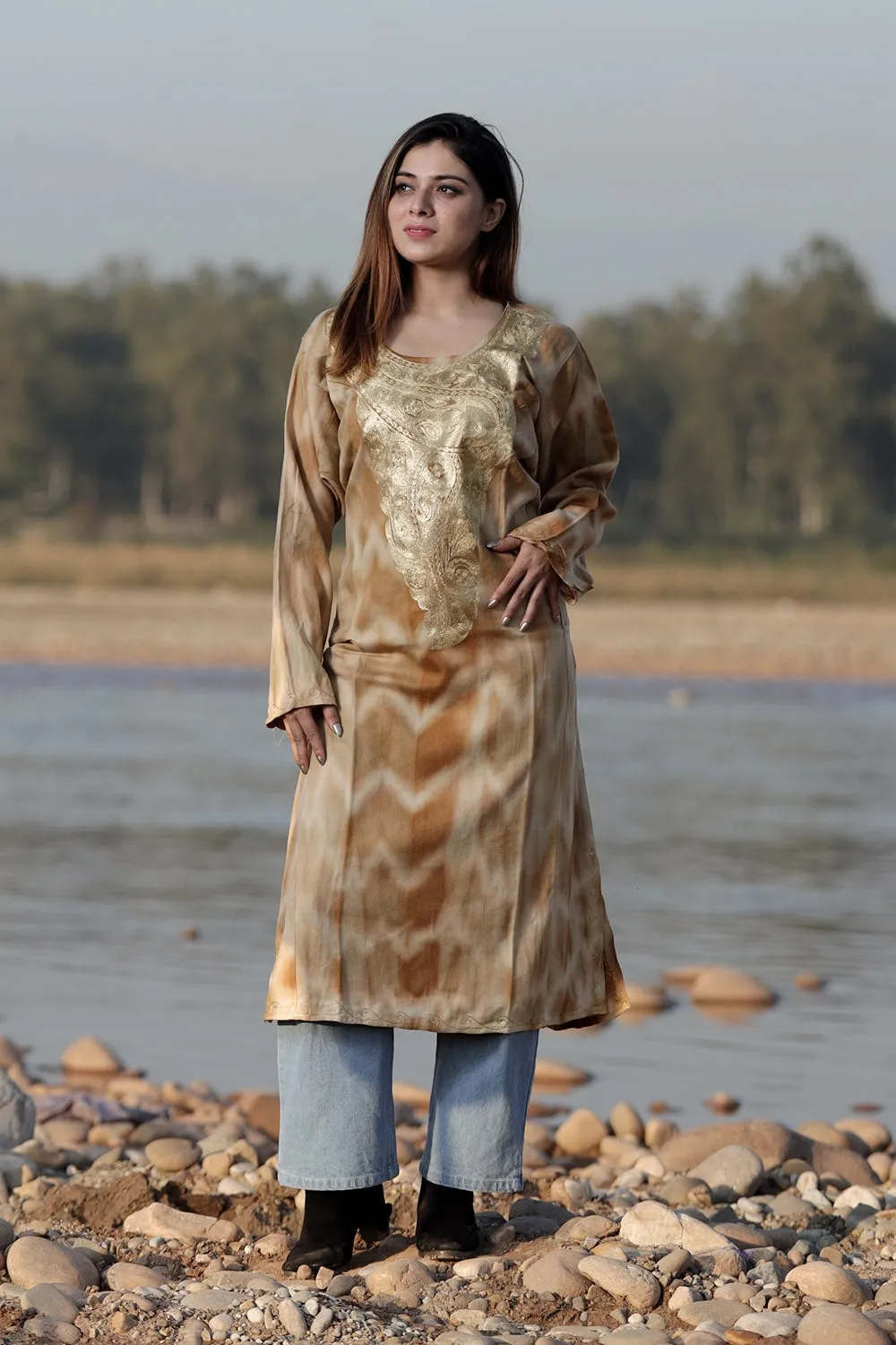 EXOTIC BROWN COLOUR TIE-DYE Aari Tilla Work Embroidered Phiran Enriched Designer Neckline Pattern