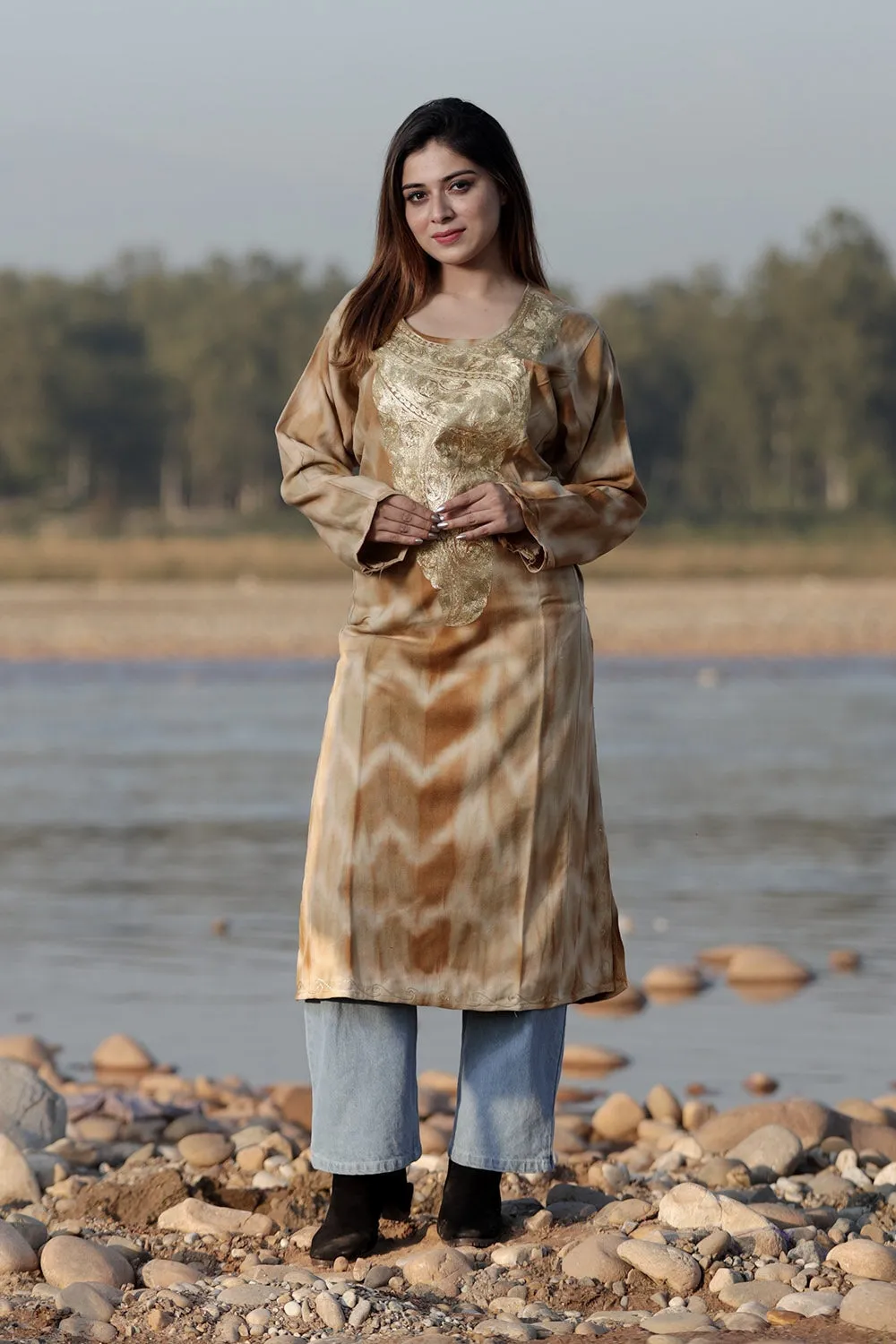 EXOTIC BROWN COLOUR TIE-DYE Aari Tilla Work Embroidered Phiran Enriched Designer Neckline Pattern