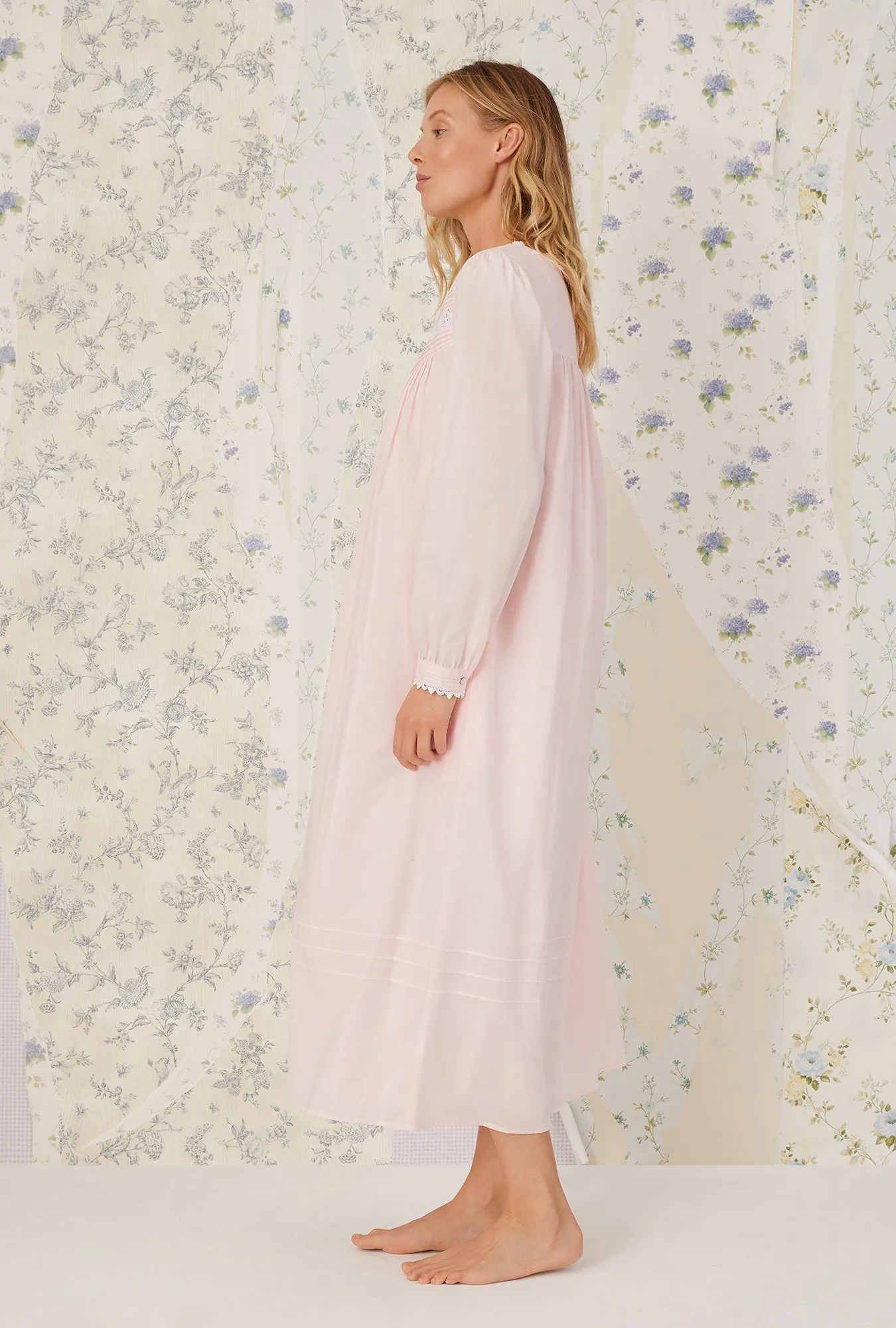 Heirloom Dream Long Sleeve Gown