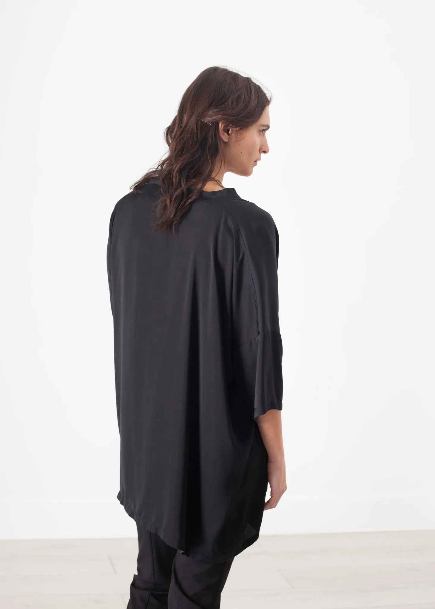 Unbalanced Cardigan in Black -UEB